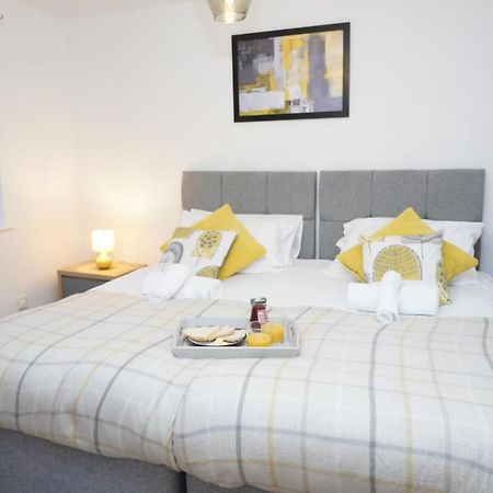 Apartamento 2Bedrm-4Guests-Parking-Nearstation Londres Exterior foto