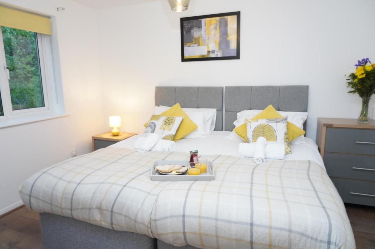 Apartamento 2Bedrm-4Guests-Parking-Nearstation Londres Exterior foto