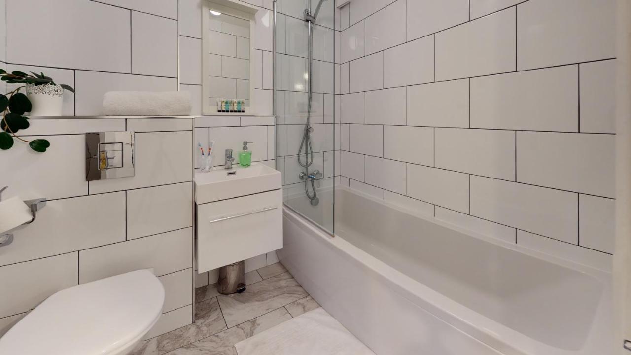 Apartamento 2Bedrm-4Guests-Parking-Nearstation Londres Exterior foto